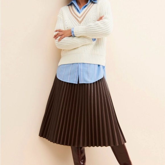 NWT Sage the Label Anthropology Ivory V-Neck Sweater - Picture 4 of 7